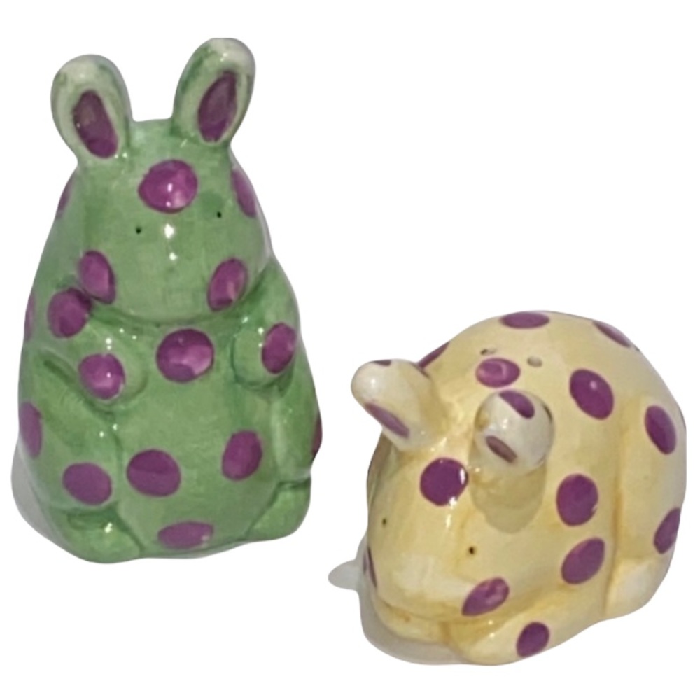 VTG Enesco Bunny Rabbit Salt & Pepper Shakers